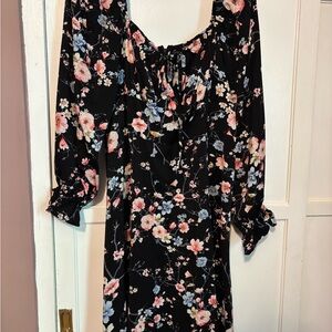 Chic Floral Midi Dress in Black and Pink